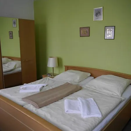 Zur Sonne Hotel 2*
